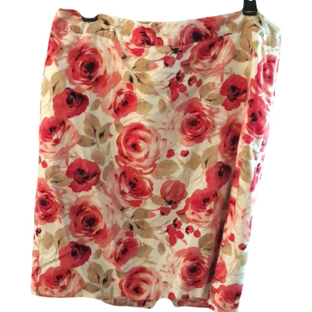 Van Heusen Rose lined Skirt